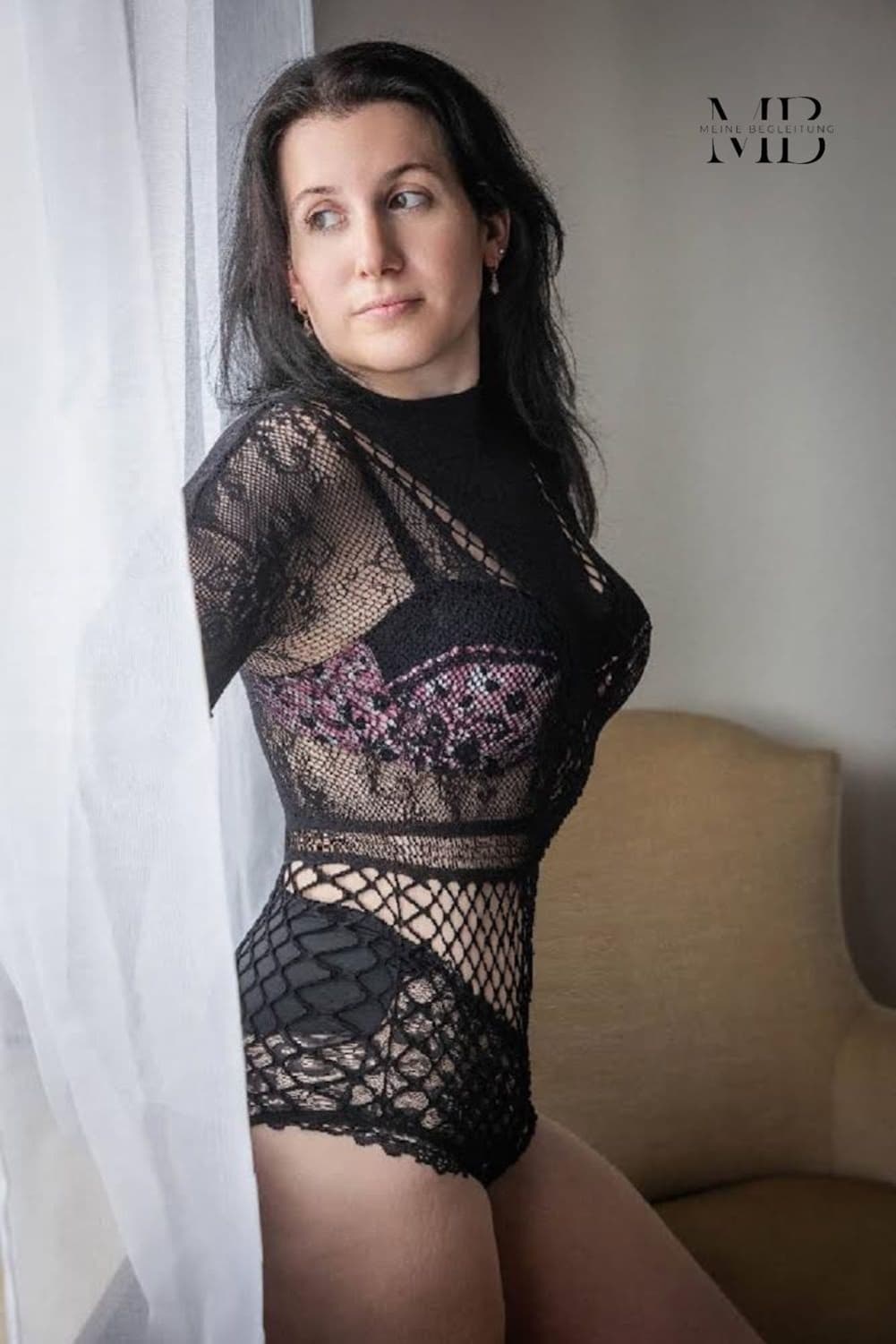 Additional image Shannia