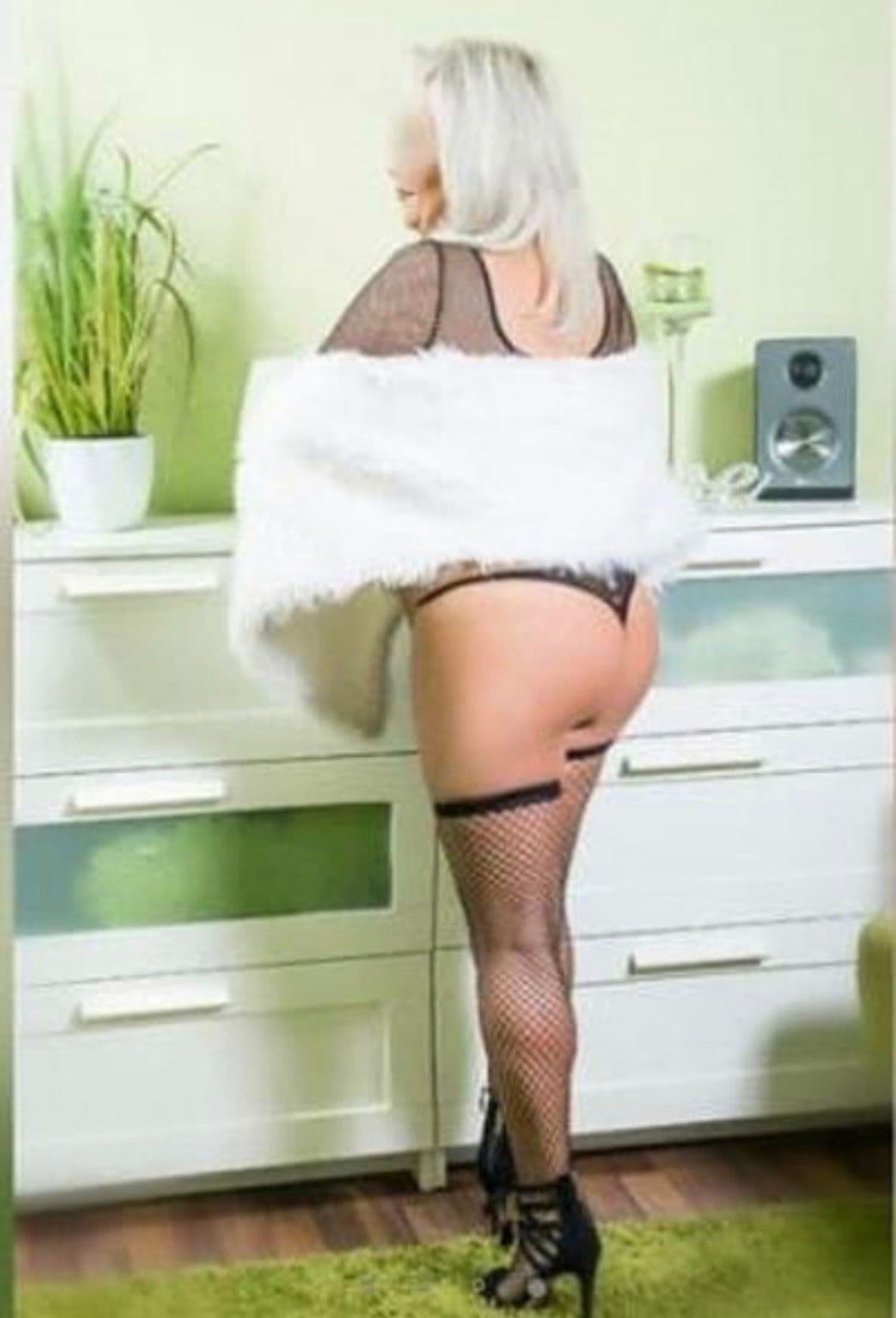 Additional image Renata im Erotica !!