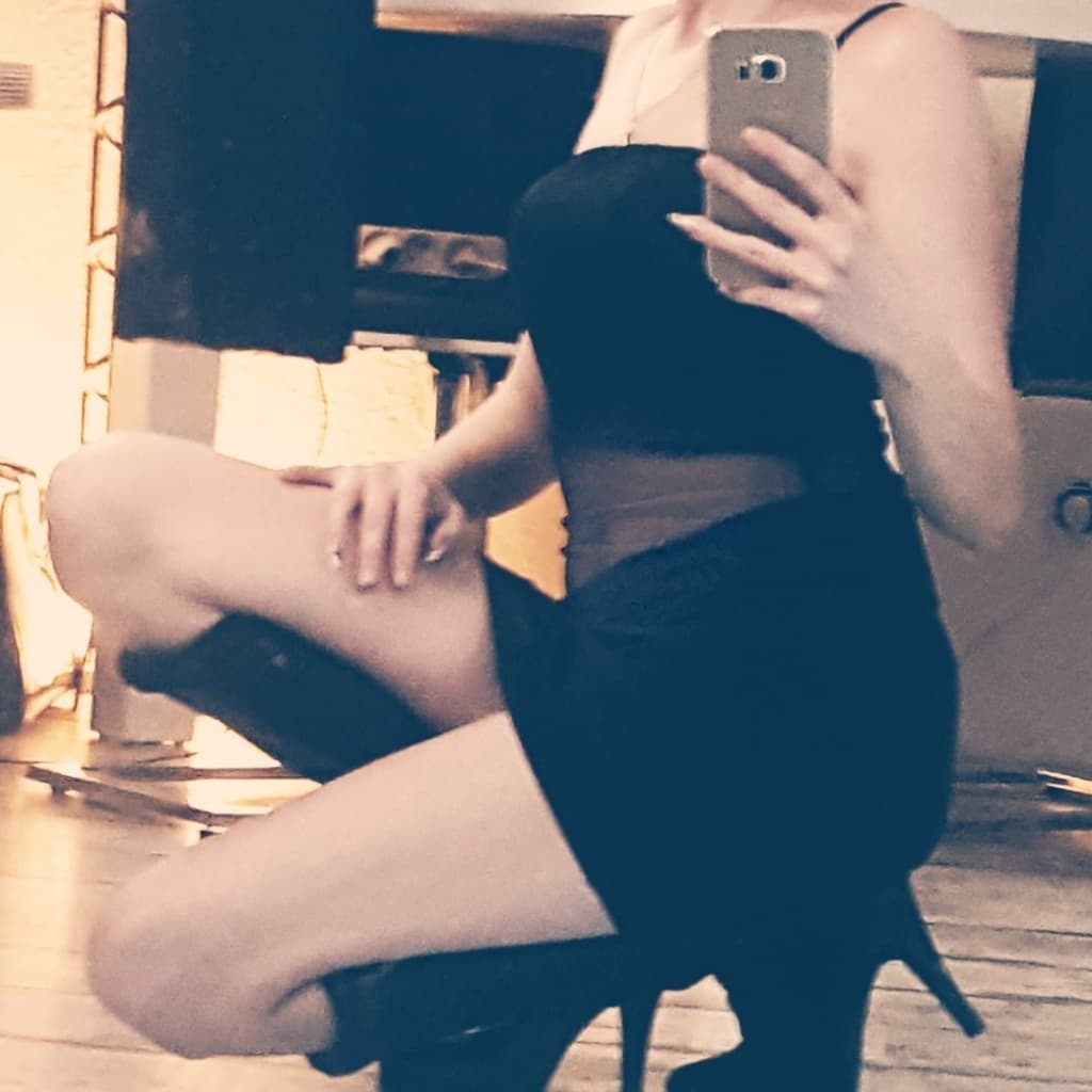 Additional image sexy lady