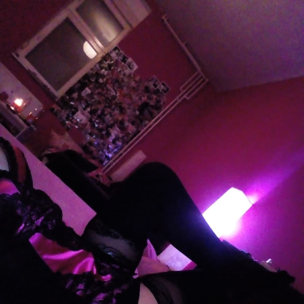 Additional image Melly_black_030