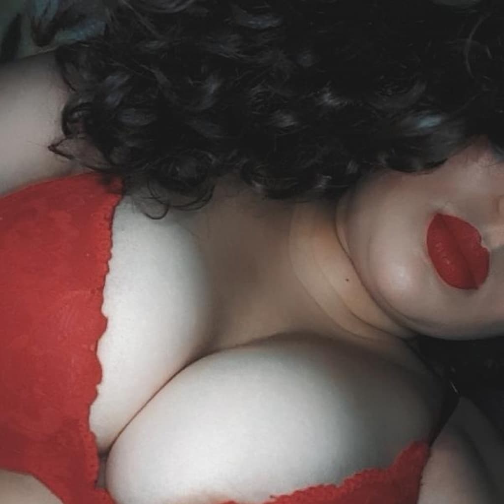 Additional image Natisha