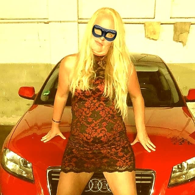 Additional image Christin