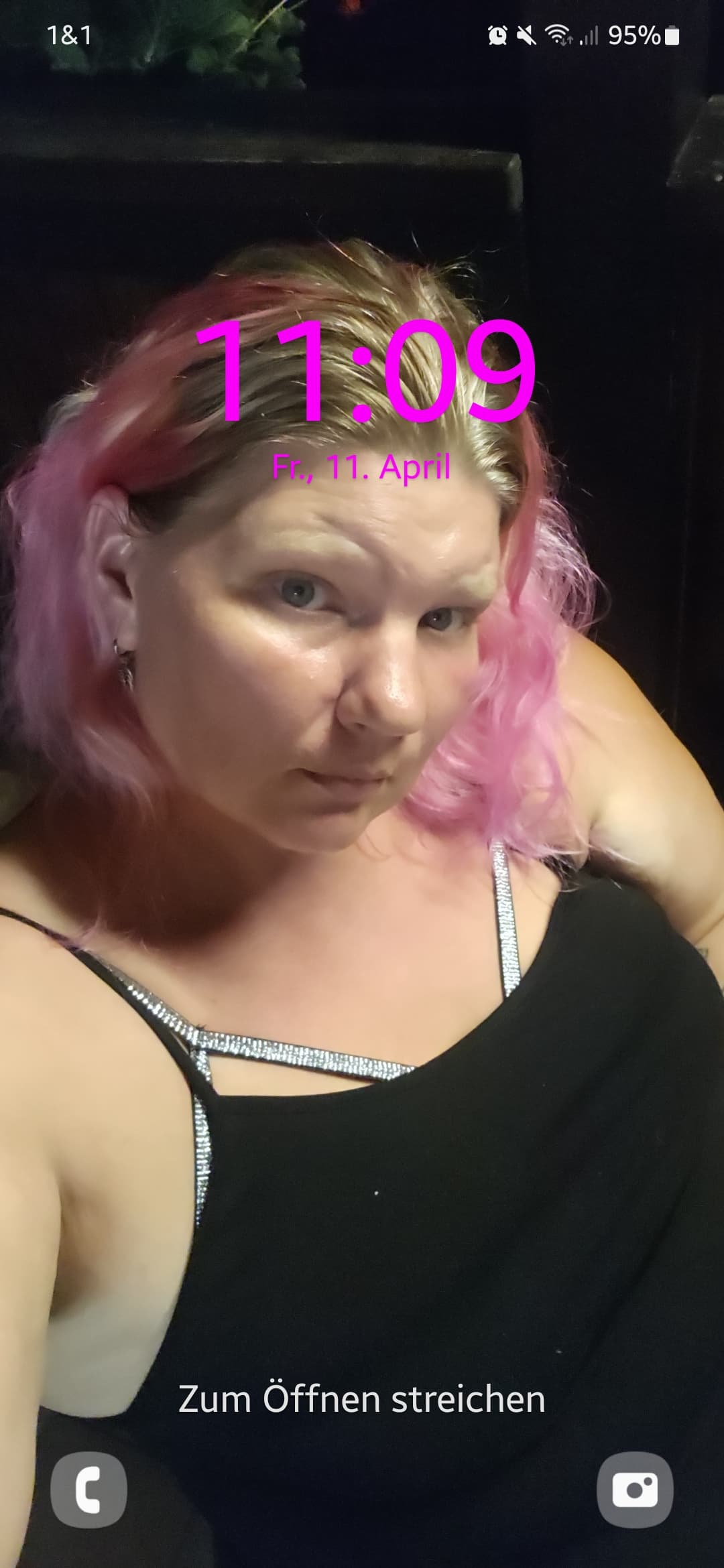Additional image Mollido Sexdate im Auto