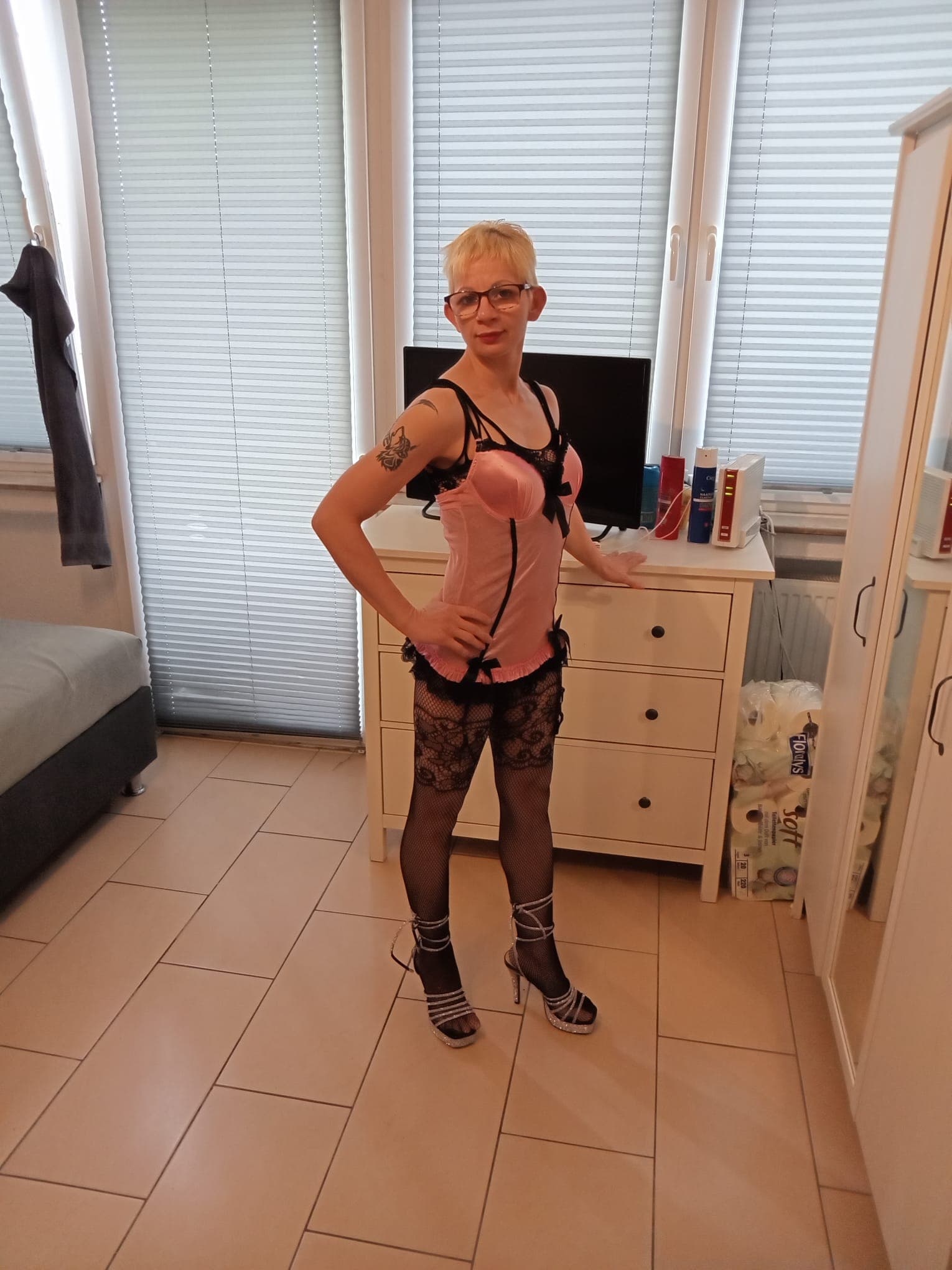 Additional image Sexy Regina für alles Bereit