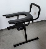 Fotzenentsafter Stuhl 2, speziell für optimale Fotzenentsaftung von fetten Pelzfotzen_044614.jpg